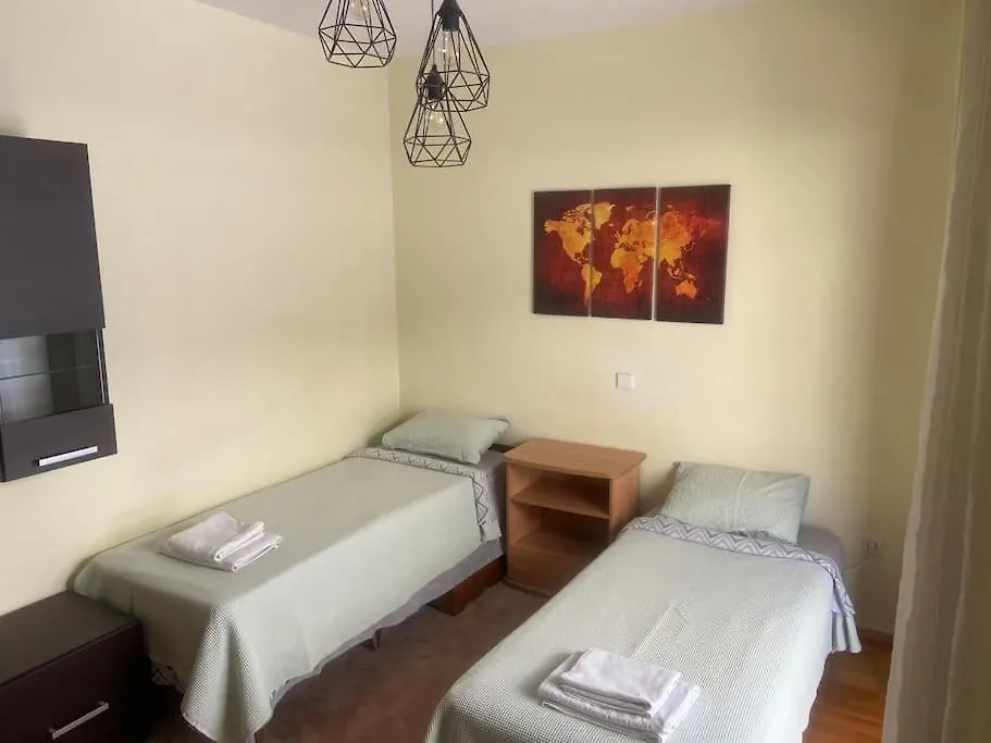 Alexandros-Family Friendly-Free Private Parking Apartment Thessaloniki Greece