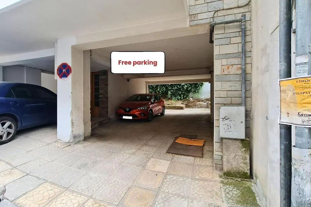 Alexandros-Family Friendly-Free Private Parking Apartment Thessaloniki Greece