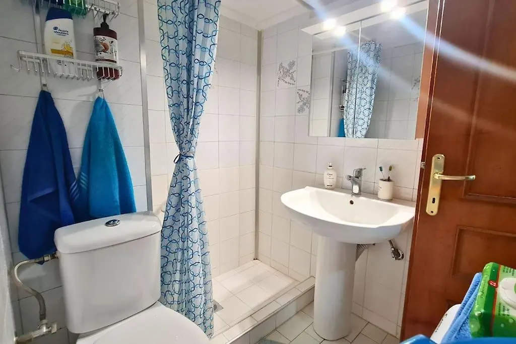 Alexandros-Family Friendly-Free Private Parking Apartment Thessaloniki