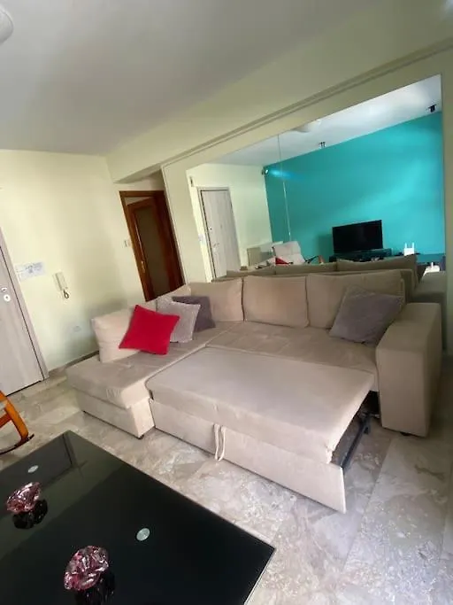 Alexandros-Family Friendly-Free Private Parking Apartment Thessaloniki