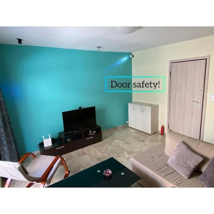 Alexandros-Family Friendly-Free Private Parking Apartment Thessaloniki