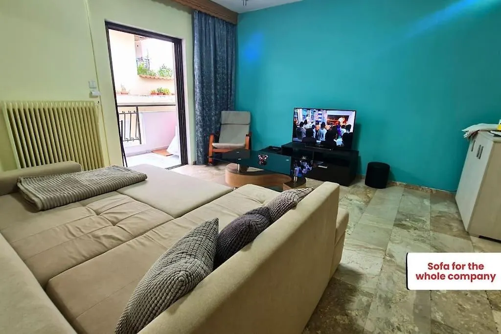 Alexandros-Family Friendly-Free Private Parking Apartment Thessaloniki
